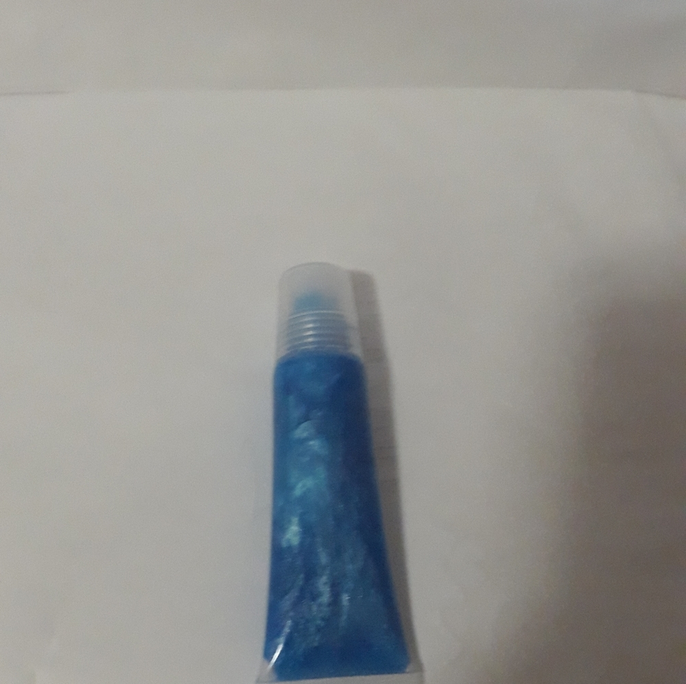Lip gloss - Picture 5 of 5